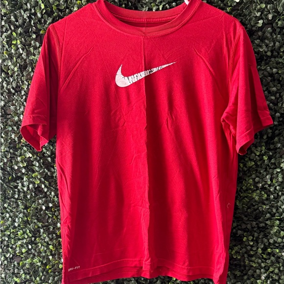 Nike Other - NIKE BOYS ATHLETIC CRACKED SWOOSH LOGO DRI-FIT TSHIRT
